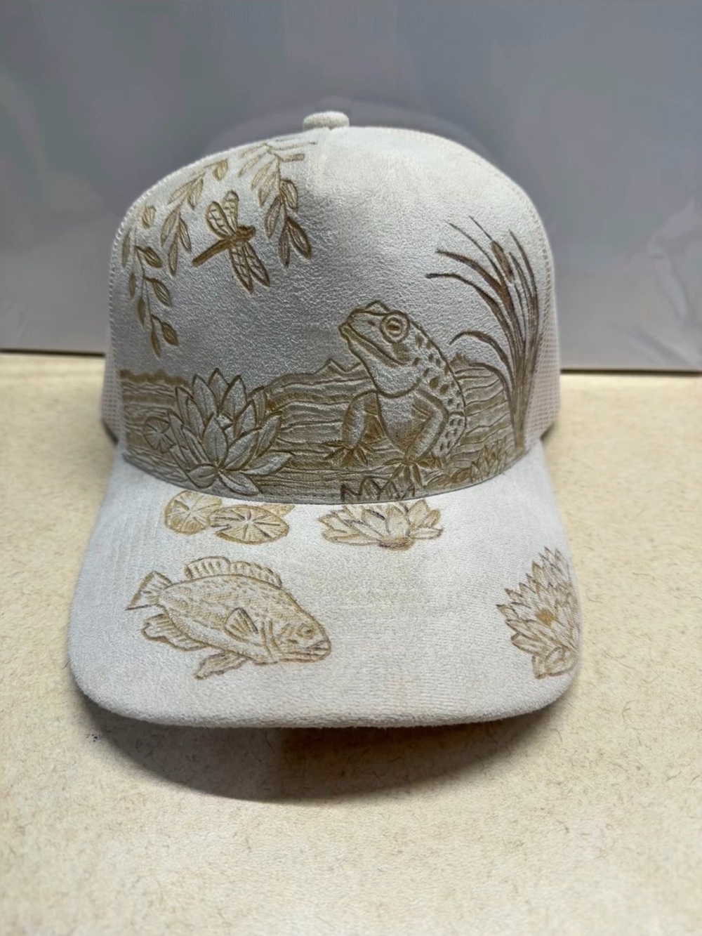 Suede Lakeside Wildlife Cap - Beige with Embroidered Frog & Fish